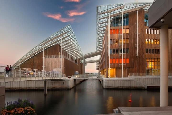 Exclusive Apartment, Sea View To Oslo Fjord, Located On Water In Oslo Center Екстер'єр фото